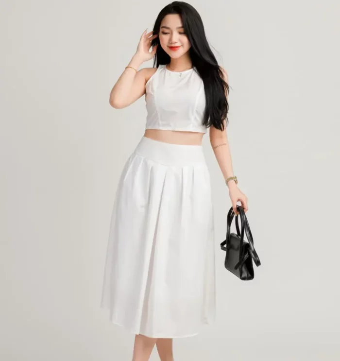 Chân Váy Dài Mix Cùng Áo Croptop