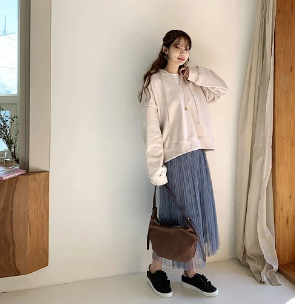Chân Váy Dài Mix Cùng Áo Hoodie